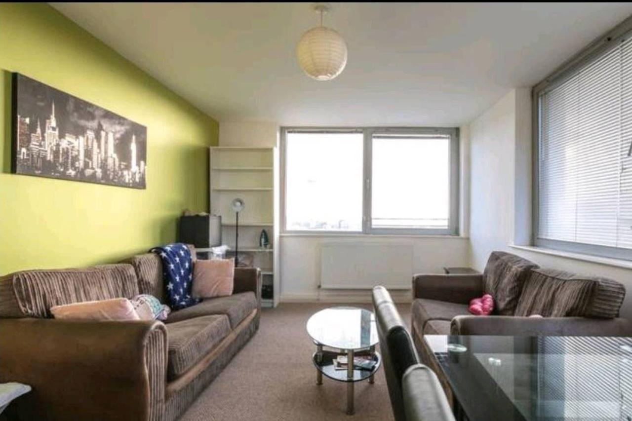 Large 3 Bedrooms In Liverpool City Centre, Free Parking Екстер'єр фото
