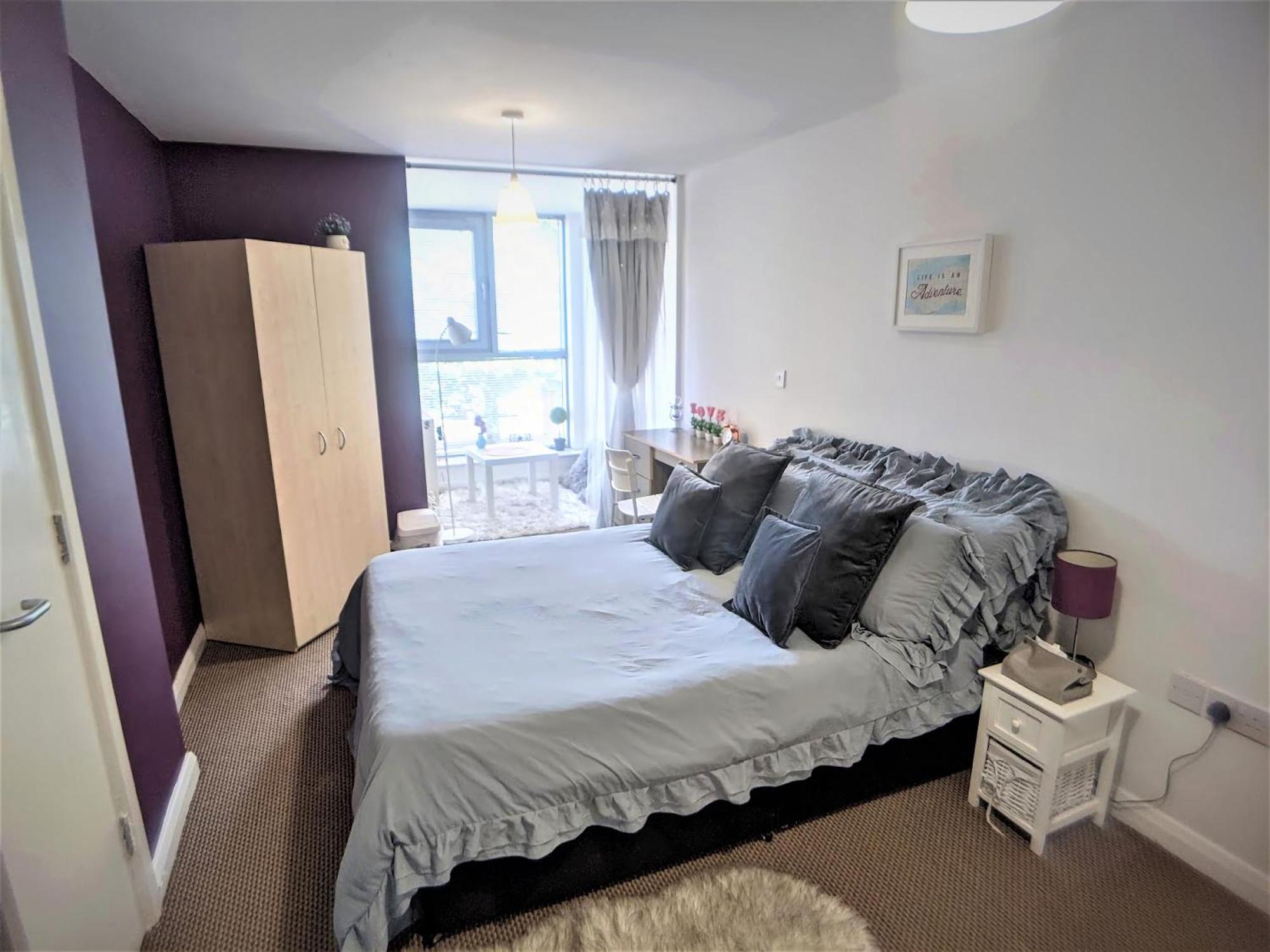 Large 3 Bedrooms In Liverpool City Centre, Free Parking Екстер'єр фото